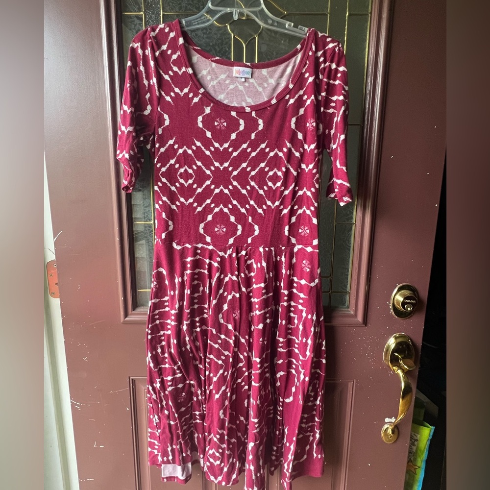 LuLaRoe Nicole Red and White Mid Sleeve Dress